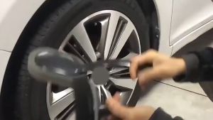 [EZ4U] Long Handle Brush Wax Polishing Tyre Wax Sponge With Handle Wheel Waxing Polishing Sponge Washing Cleaning Brush