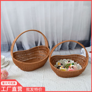 Wicker Basket Iron Frame Plastic Woven Basket Restaurant Outdoor Wedding Gift Basket Storage Basket for Shopping And Carrying Vegetables