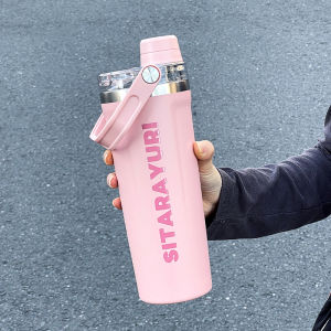 1pc 800ml Magnetic Lid Insulated Water Bottle Minimalist Letter Print Handle Water Cup Office and Outdoor Insulated Cup
