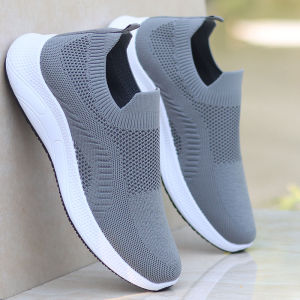 Beijing Mens Canvas Shoes Breathable Mesh Slip-On Casual Sneakers Anti-Odor Low Top Flat Heel Color Block Rubber Outsole