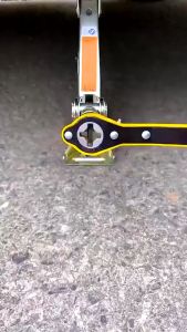 Kunci Dongkrak Mobil & Alat Pengganti Ban Motor: Panduan Lengkap