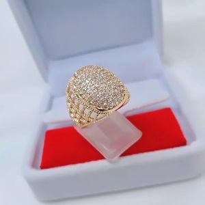 Cincin Jumbo Wanita: Aksesoris Fashion Tahan Lama Anti Karat Cocok Harian