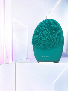 FOREO | Máy Rửa Mặt Điện Tử Silicone Làm Sâu Cho Nam