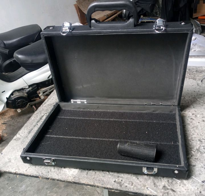 hardcase efek gitar dan bass