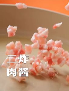 满小饱 - 肥汁米线 310g 【内含响玲卷】 Man Xiao Bao Instant Rice Noodles 猪骨汤米线 酸辣米线 速食宵夜 炸肉酱米线 Instant Noodles / Supper