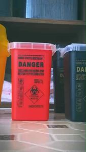 ถังสำหรับทิ้งเข็มและของมีคม ถังทิ้งเข็มสัก เข็มฉีดยา