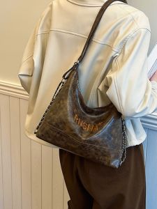 กระเป๋าเป้สะพายหลังผู้หญิงสไตล์ย้อนยุค ความจุขนาดใหญ่ กระเป๋าสะพายไหล่แบบ Tote สำหรับฤดูใบไม้ผลิและฤดูใบไม้ร่วง กระเป๋าสะพายไหล่แบบอเนกประสงค์สำหรับเยาวชน