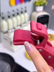 Classy Kitchen Silica Gel Clip Non-Slip and Hot Grab Bowl Clip Oven Baking Dish Air Fryer Grab Platter Clamp