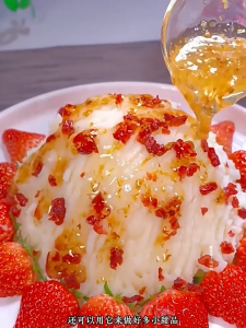 Osmanthus Honey Sauce Osmanthus Jam Syrup is suitable for beverages ice cream bread desserts and baking 桂花蜜酱桂花果酱糖浆