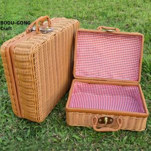 Retro Wicker Basket Storage Box Picnic Hamper Basket Handbag Style Storage Case Outdoor Use Handmade Grass Material Organizer