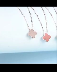Kalung Titanium Wanita CLOVER Bunga Style Korean/Kalung Titanium Fashion Aksesoris