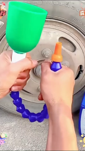 กรวยเติมน้ำมันแบบหลายทิศทาง