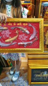 กรอบรูป ปลา ภาพปลาคราฟ ปลาคราฟ9ตัว ขนาด 33x76 ซม. ภาพเสริมฮวงจุ้ย มั่ง มี ศรี สุข ของขวัญ ของที่ระลึก ของชำร่วย มอบงานมงคลได้ทุกโอกาสพิเ