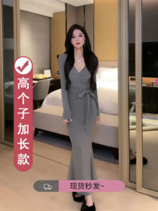 plus Size 170 Autumn Pure Desire Bodycon Fish Tail Long V Neck Long Sleeve Knitted Dress Date High Waist Korean Style H Type