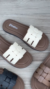 Womens Open-Toe Korean Style Flat Sandals Slip-On Slippers Comfortable for Home & Outings & Versatile Design 054523