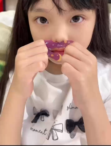 สติ๊กเกอร์แปะปาก D049 แผ่นแปะแก้ไขการนอนอ้าปากในเด็ก แก้การหายใจทางปากขณะหลับ พร้อมส่ง