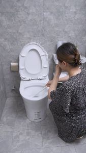 โฟมล้างชักโครก โฟมล้างห้องน้ำ สเปรย์โฟมทำความสะอาดคราบห้องน้ำ 500ML ขจัดปัญหาคราบสกปรกและฆ่าเชื้อแบคทีเรียในห้องน้ำของคุณ สุขภัณฑ์ อ่างล้างหน้า ทำความสะอาดได้อย่างหมดจด