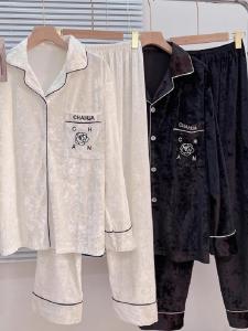 ชุดนอนกํามะหยี่สีทองคู่รักแขนยาวเสื้อผ้าผู้ชาย ฤดูหนาว สไตล์ Tea Rose พิมพ์ หนาขึ้น ผ้าเหมาะสําหรับเยาวชน