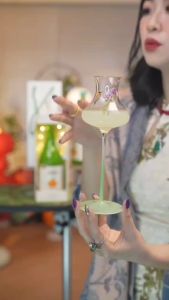 Retro Slim Waist Goblet Glass Cup Creative Glasses Cups Vertical Goblets Professional Tasting Glass Cups Kitchen Tool