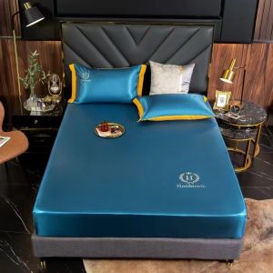 Hilton China Ice Silk Bed Canopy Duvet Cover Dustproof Protector Mattress Cover Three-Piece Set Cooling Sensation Polyester Fiber