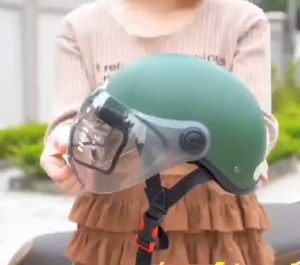 Mũ bảo hiểm nửa đầu NamNữ có kính AMBY đủ màu