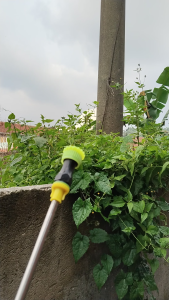 Nozzle plastik bunga 4 lubang titik mata sprayer elektrik - Lurus