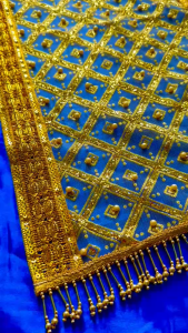 ผ้าห่มพระพุทธรูป ปักมุกทอง (มีหลายขนาด)