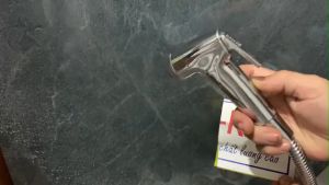 Vòi xịt vệ sinh Luxta KAG-LX542 màu inox bóng dây xịt rửa nhà tắm màu Crome nước mạnh nhấn êm sử dụng tốt