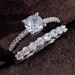 Huitan 2023 Modern Fashion Wedding Bridal Sets Rings for Women 2Pcs Luxury Female Rings Party Engagement Bands Jewelry Wholesale