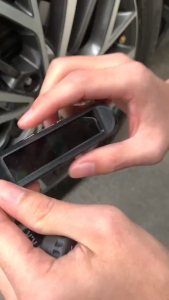 Bộ Cảm biến áp suất lốp ô tô xe hơi gắn ngoài TPMS Màn Hình LCD Năng lượng mặt trời