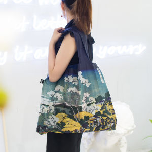 Loqi Large Capacity Single Shoulder Eco-Friendly Shopping Bag Japanese Style Storage Bag Famous Painting by Hokusai Canvas Bag