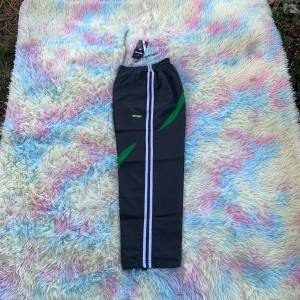 กางเกง กีฬาผ้าร่ม กางเกงวอร์มผ้าร่ม กระเป๋าซิป ซับตาข่าย สไตล์ sport กางเกงออกกำลังกาย แต่งแถบข้าง ปักSPORT  ราคาถูก มีเก็บเงินปลายทาง