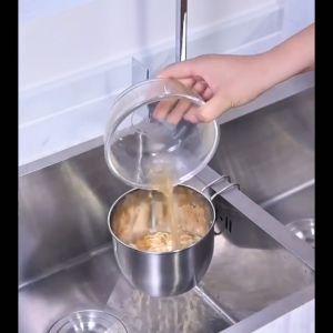 Lọc thức ăn thừa Inox JOBEP JLR05 có quai móc tay cầm tròn tiện lợi