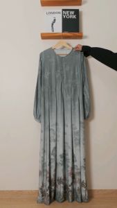 Le Khari - Thania Dress: Bahan Kualitas Tinggi & Desain Dress Modern