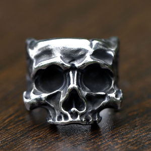 2025 NEW Mens 316L stainless-steel rings retro Motorcyclist skull  RING for teens gothic punk Jewelry Gift free shipping