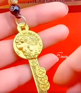K 129 ทองเหลืองบริสุทธิ์ ปี่เซียะ พวงกุญแจ Tanida