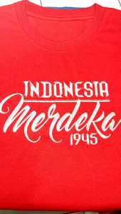 kaos merah peria dan wanita lengan panjang agustusan