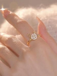 แหวนลูกกวางตุ้งหมุนได้สำหรับผู้หญิงในช่วงฤดูหนาวปี 2023 แหวนนิ้วชี้แบบเปิดปรับได้ แหวนแฟชั่นสุดเก๋จากยูดูยู