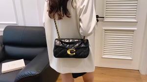 2026 Womens New Black Diamond Grid C-Buckle Chain Bag Womens High-End and Niche Design Single Shoulder Crossbody Bag