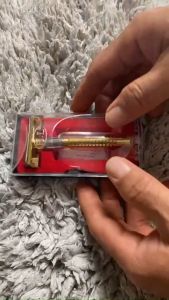 Dụng Cụ Cạo Râu HONGLONG 578 An Toàn Kèm Hộp Đựng Hàng Mới