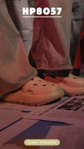 Hello Polo รองเท้าหัวโต แบบรัดส้น ทรงมินิมอล รองเท้าแตะ สำหรับผู้ชายและผู้หญิง EVA กันลื่น HP8057