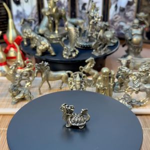 Tượng Nhỏ Bằng Đồng Kiểu Dáng Hình Long Quy Đầu Rồng (Kích Thước: 3.5cm x 2.5cm)