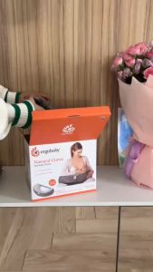 Gối cho bé bú Ergobaby Pillow
