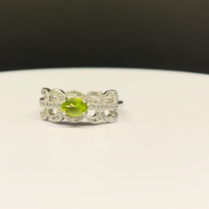 Elegant Peridot Ring (ADJUSTABLE RING)
