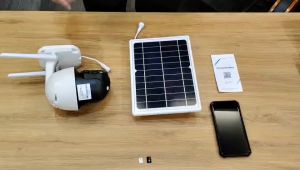 4G Solar PTZ Camera กล้องวงจรปิด 360° PTZ Solar Cell สีแดง