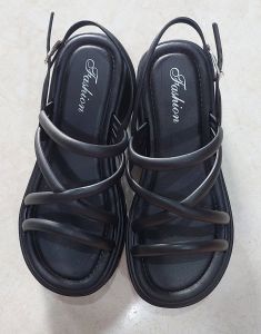 Sandal giày nhựa hoc sinh đi mưa nữ độn đế 5 cm thời trang quai chéo siêu xinh sz 35_39