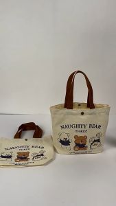 Totebag Canvas | Tas Selempang wanita  | Tas bekal | Totebag Motif Beruang Bear