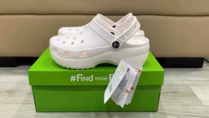 DÉP SỤC CROSS BAND CLASSIC ĐẾ CAO 5CM CHO NỮ CHUẨN XỊN FULL BOX  MÀU ĐEN TẶNG 10 STICKER