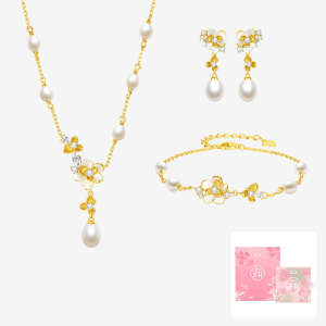 CTS ต่างหูเงิน S925ไข่มุกดอกมะลิแสนสวยชุดเครื่องประดับต่างหูสร้อยคอสร้อยข้อมือ CHOW TAI SENG ได้การ S0WA00194CH S0N300861CH S0E200195CH