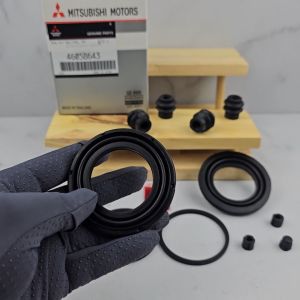 KIT KALIPER KARET CAKRAM DEPAN MITSUBISHI MIRAGE 1SET KIRI KANAN PART MOBIL